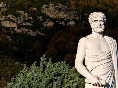 Aristoteles'in Hayatı, Felsefi Görüşleri ve Avrupa ile İslam Dünyasına Etkileri